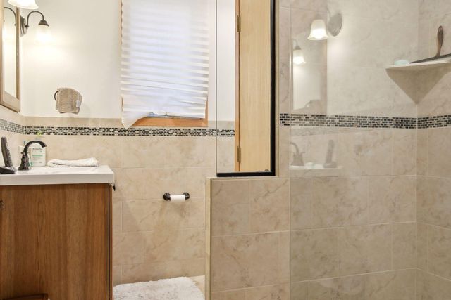 2530 France Avenue S, Minneapolis, MN 55416