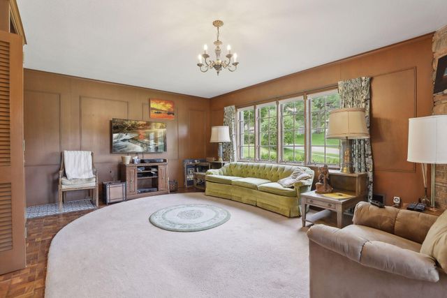 2530 France Avenue S, Minneapolis, MN 55416