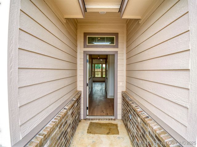 1193 Wild Indigo Circle, Calera, OK 74730