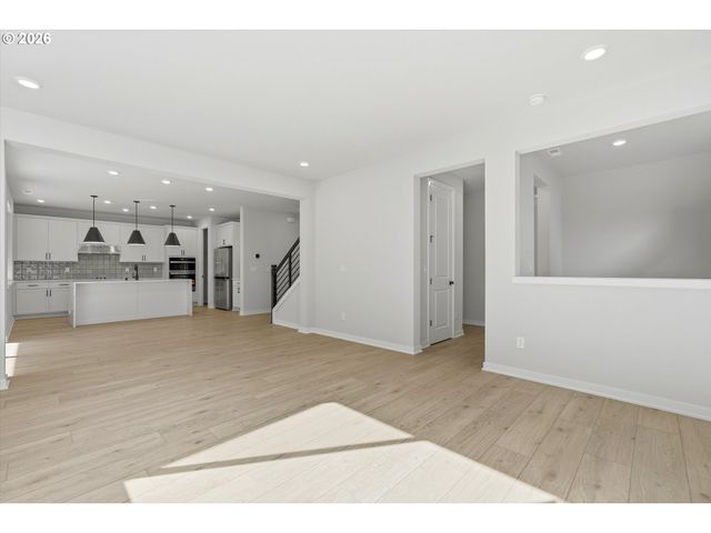8713 S 4TH Way, Ridgefield, WA 98642