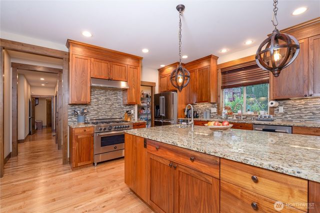 4220 121st Drive NE, Lake Stevens, WA 98258