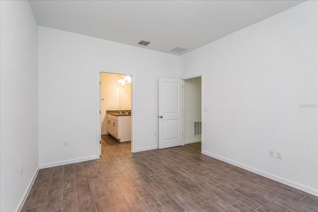 2812 DOOLITTLE STREET, Tavares, FL 32778