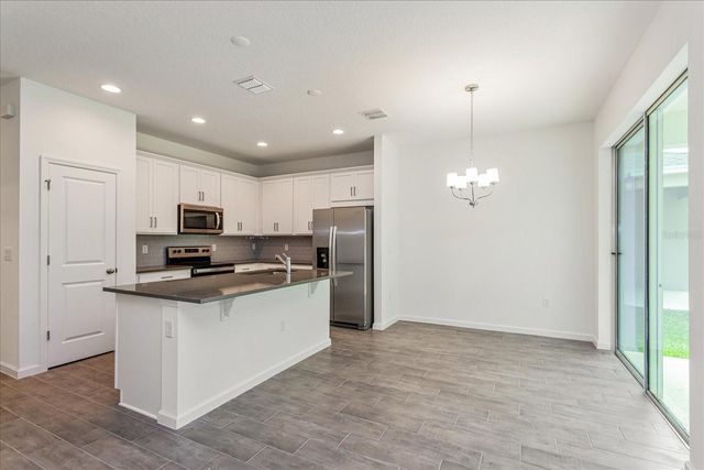 2812 DOOLITTLE STREET, Tavares, FL 32778