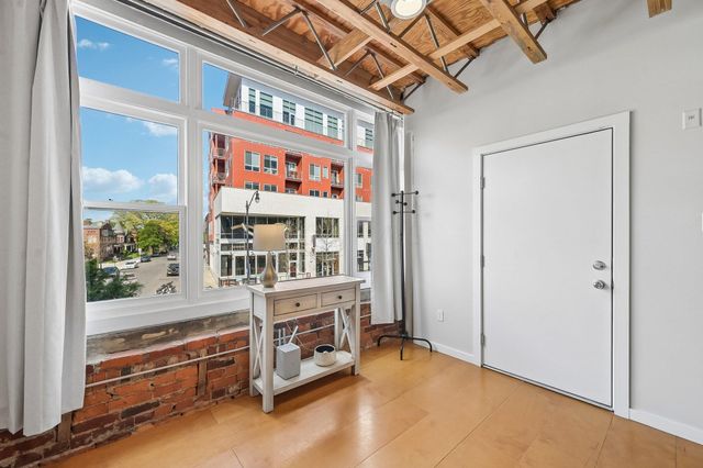 956 N High Street, 2X, Columbus, OH 43201
