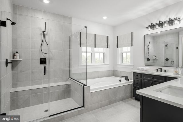 6556 CLUBHOUSE DR, Laurel, MD 20708