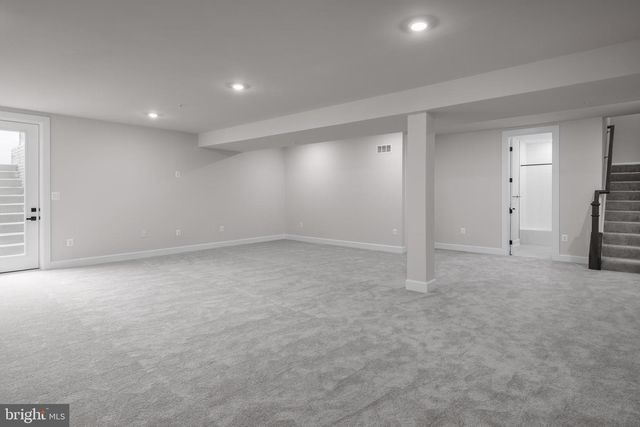 6556 CLUBHOUSE DR, Laurel, MD 20708
