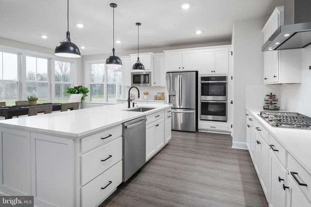 6556 CLUBHOUSE DR, Laurel, MD 20708