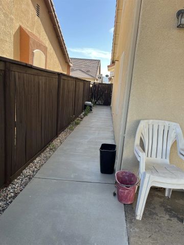 2723 Hazy Way, Banning, CA 92220