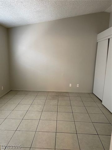 5389 Signet Court, Las Vegas, NV 89142