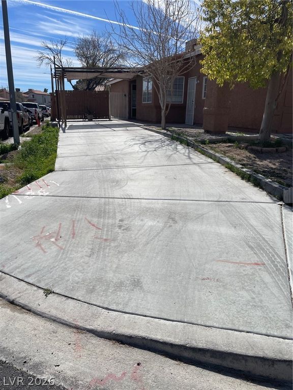 5389 Signet Court, Las Vegas, NV 89142