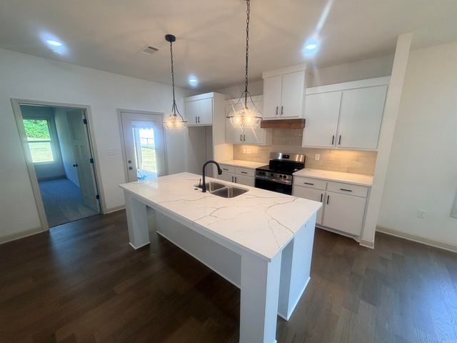 300 S Richards Street, Benton, AR 72015