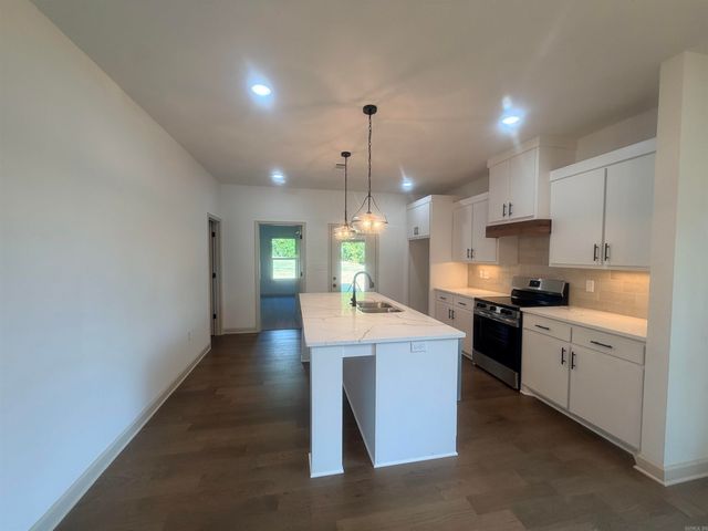 300 S Richards Street, Benton, AR 72015