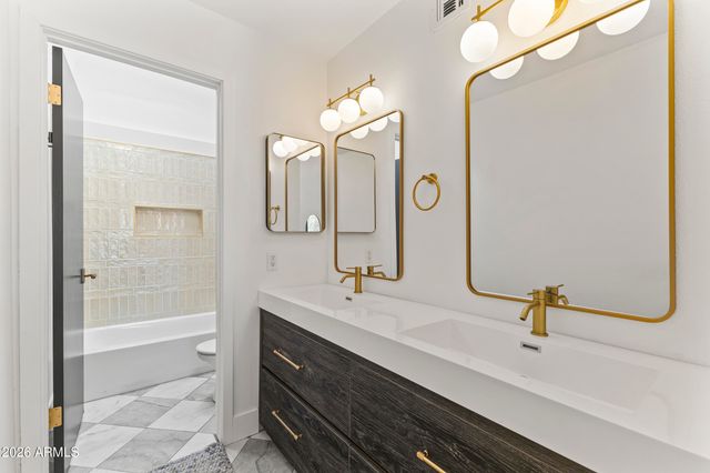 10055 E MOUNTAINVIEW LAKE Drive 1019, Scottsdale, AZ 85258