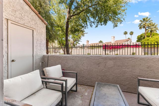 10055 E MOUNTAINVIEW LAKE Drive 1019, Scottsdale, AZ 85258
