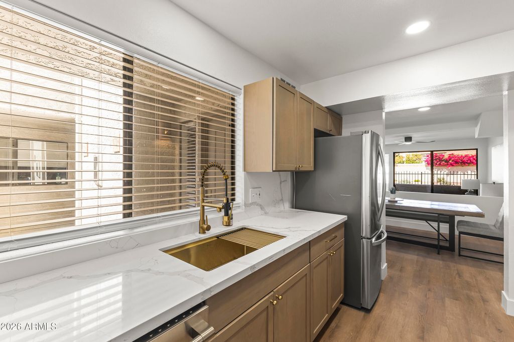 10055 E MOUNTAINVIEW LAKE Drive 1019, Scottsdale, AZ 85258