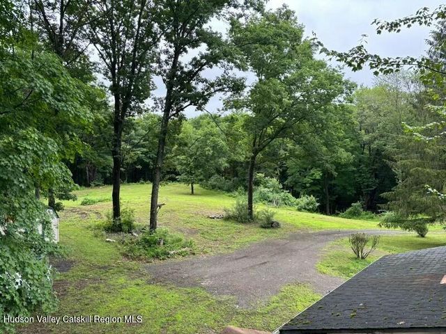 2094 County Route 8, Elizaville, NY 12523