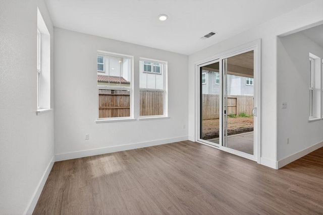 10314 Ayla Way, Elk Grove, CA 95757