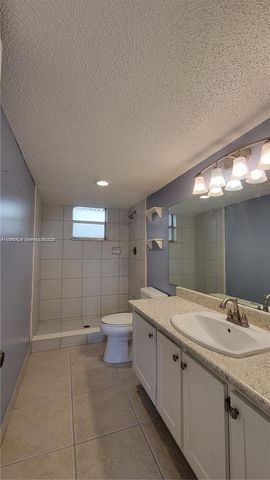 406 NW 68th Avenue 304, Plantation, FL 33317
