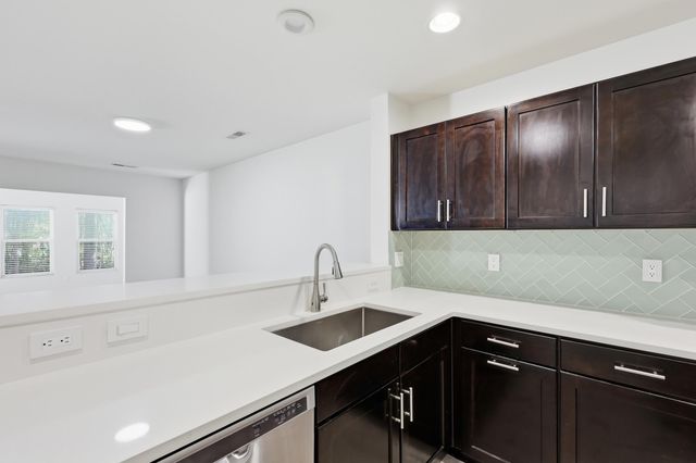 5150 Trump Street 602, North Charleston, SC 29420