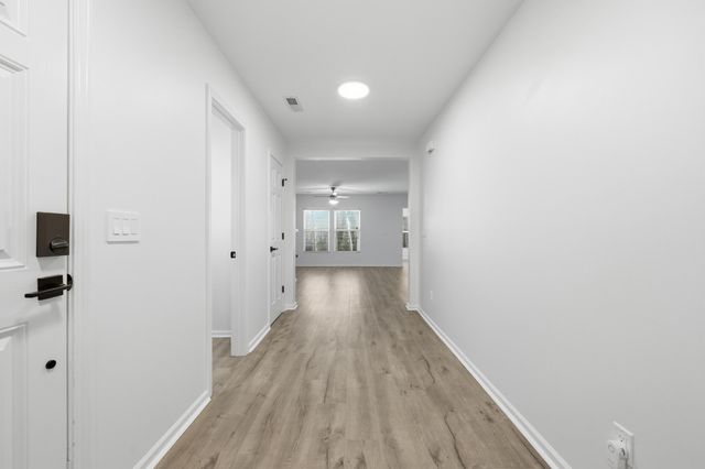 5150 Trump Street 602, North Charleston, SC 29420