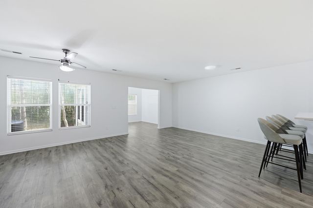 5150 Trump Street 602, North Charleston, SC 29420