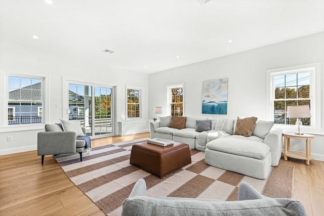 14 Liana Street, Woburn, MA 01801