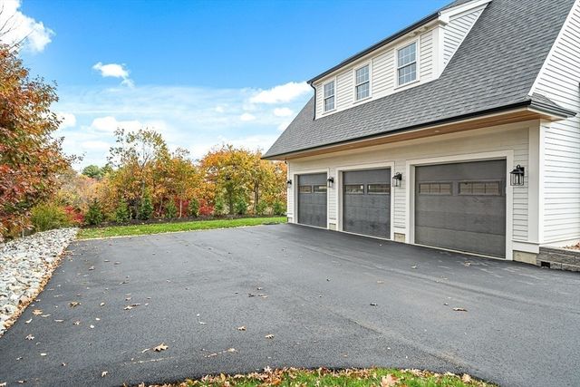 14 Liana Street, Woburn, MA 01801