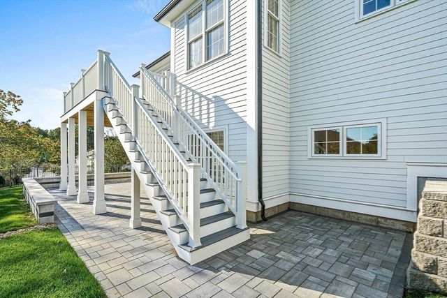 14 Liana Street, Woburn, MA 01801