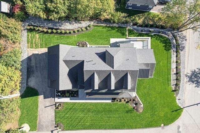 14 Liana Street, Woburn, MA 01801