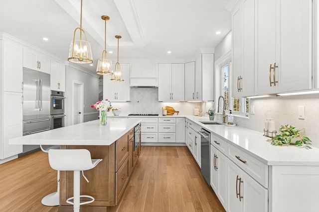 14 Liana Street, Woburn, MA 01801