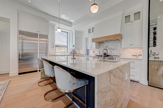 1506 W 43rd Street, Houston, TX 77018