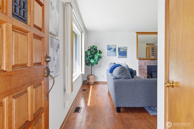 1118 SW 142nd Street, Burien, WA 98166