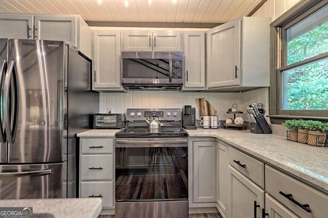 63 Mint Lane, Clayton, GA 30525