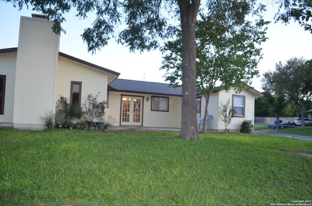 7401 Sage Oak St, Live Oak, TX 78233
