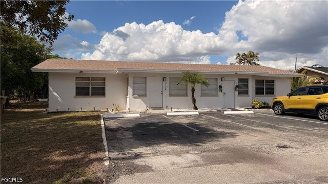 317 Tarpon DR, Cape Coral, FL 33904