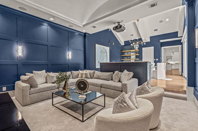 2210 Barcelona Court, Westlake, TX 76262