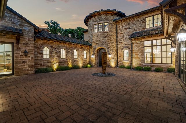 2210 Barcelona Court, Westlake, TX 76262