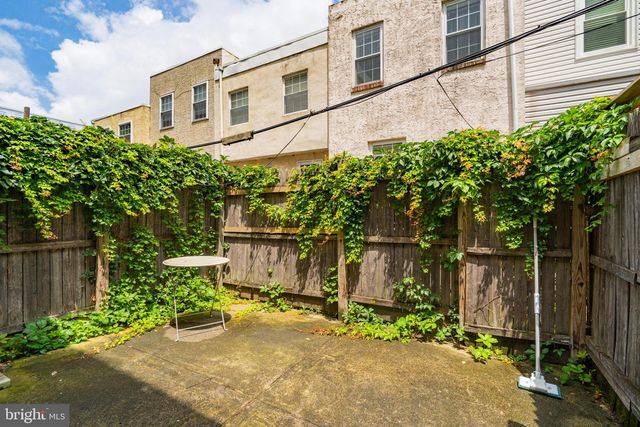 2205 LEAGUE ST, Philadelphia, PA 19146