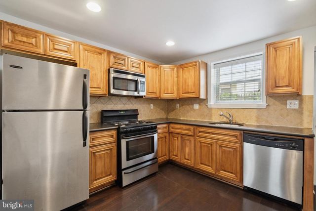2205 LEAGUE ST, Philadelphia, PA 19146