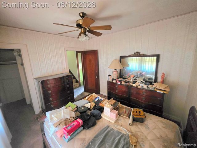 7836 Theisen Street, Dearborn, MI 48126