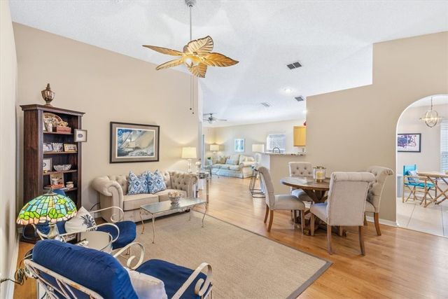 2622 12th Square SW, Vero Beach, FL 32968