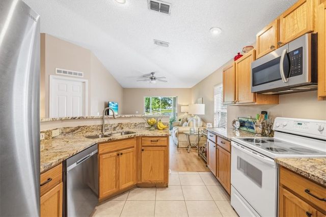 2622 12th Square SW, Vero Beach, FL 32968