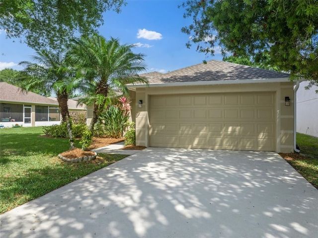 2622 12th Square SW, Vero Beach, FL 32968
