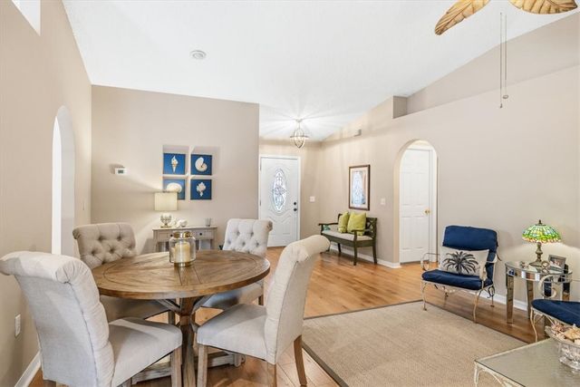 2622 12th Square SW, Vero Beach, FL 32968