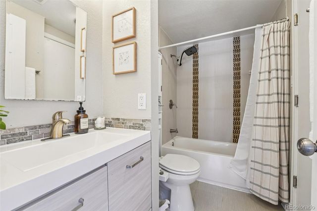 5480 Dudley Court, Arvada, CO 80002