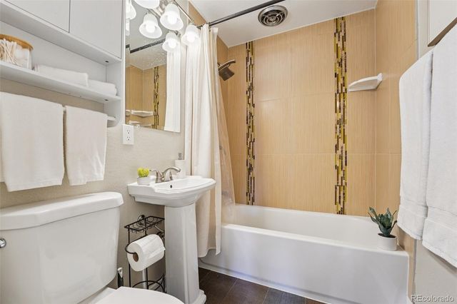 5480 Dudley Court, Arvada, CO 80002