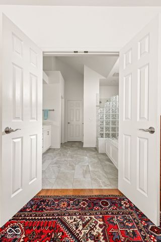 11618 Summit Circle, Zionsville, IN 46077