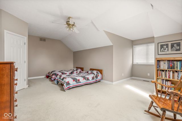 11618 Summit Circle, Zionsville, IN 46077