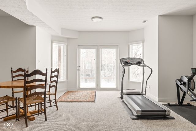 11618 Summit Circle, Zionsville, IN 46077