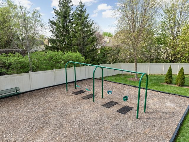11618 Summit Circle, Zionsville, IN 46077